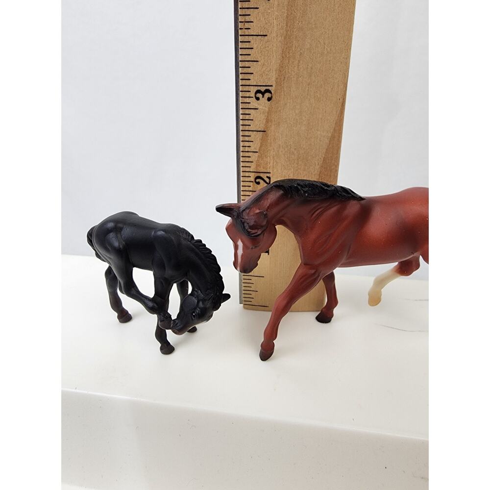 5 Breyer 1999 Stablemates Dappple Gray (2) Red Bay Quarter Red Roan Black Foal - Picture 7 of 8